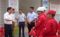 铜梁区区委书记、区长慰问公司一线员工