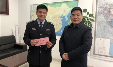 迎新春 送温暖--尊龙凯时-人生就是搏集团开展“送温暖”慰问活动